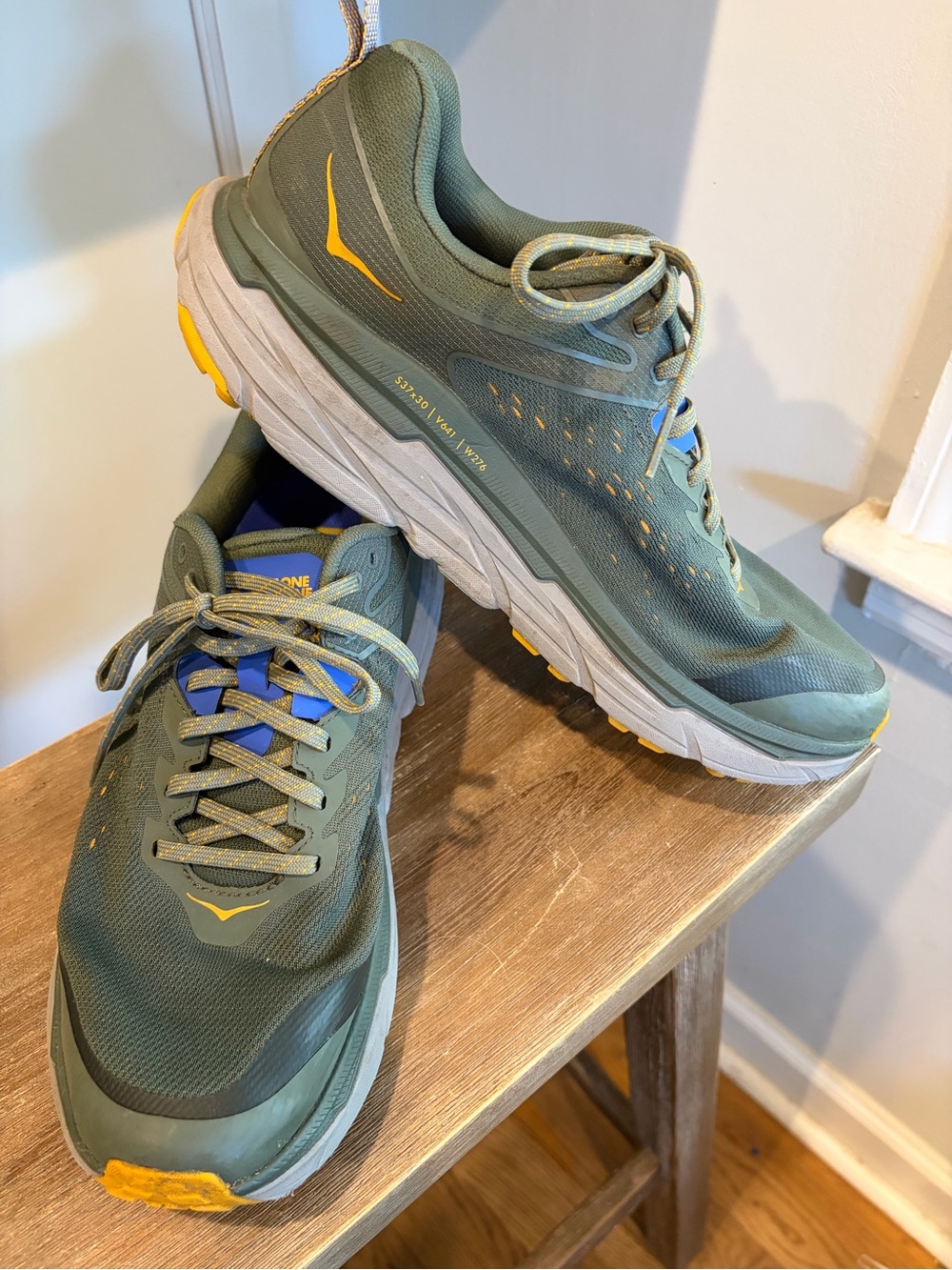Hoka Men's  Athletic Running Shoes - Challenger ATR6 thyme sharkskin